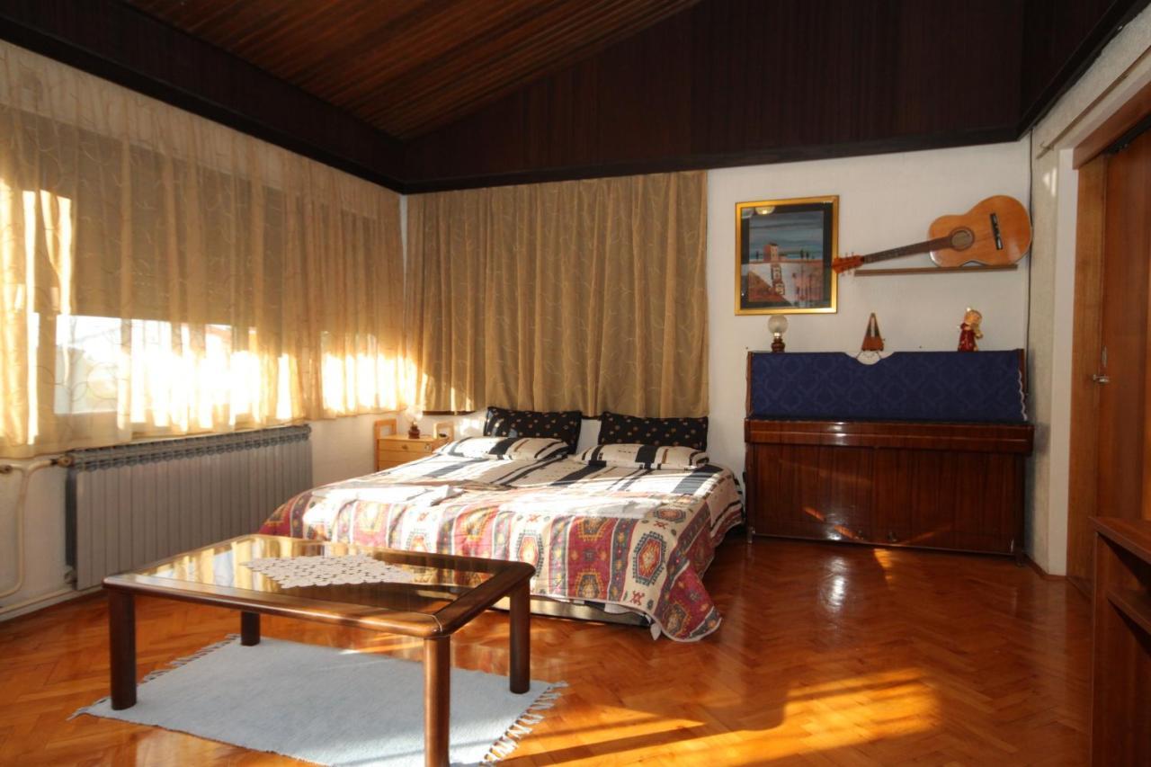 Apartments And Rooms With Parking Space Rovinj - 7170 外观 照片