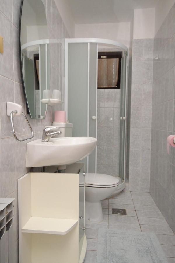 Apartments And Rooms With Parking Space Rovinj - 7170 外观 照片